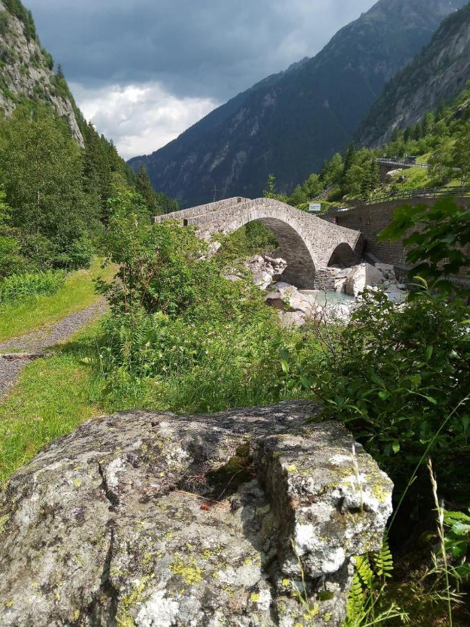 Хостел Gotthard Backpacker Вассен Екстер'єр фото